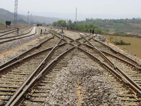 重轨渡线交叉道岔